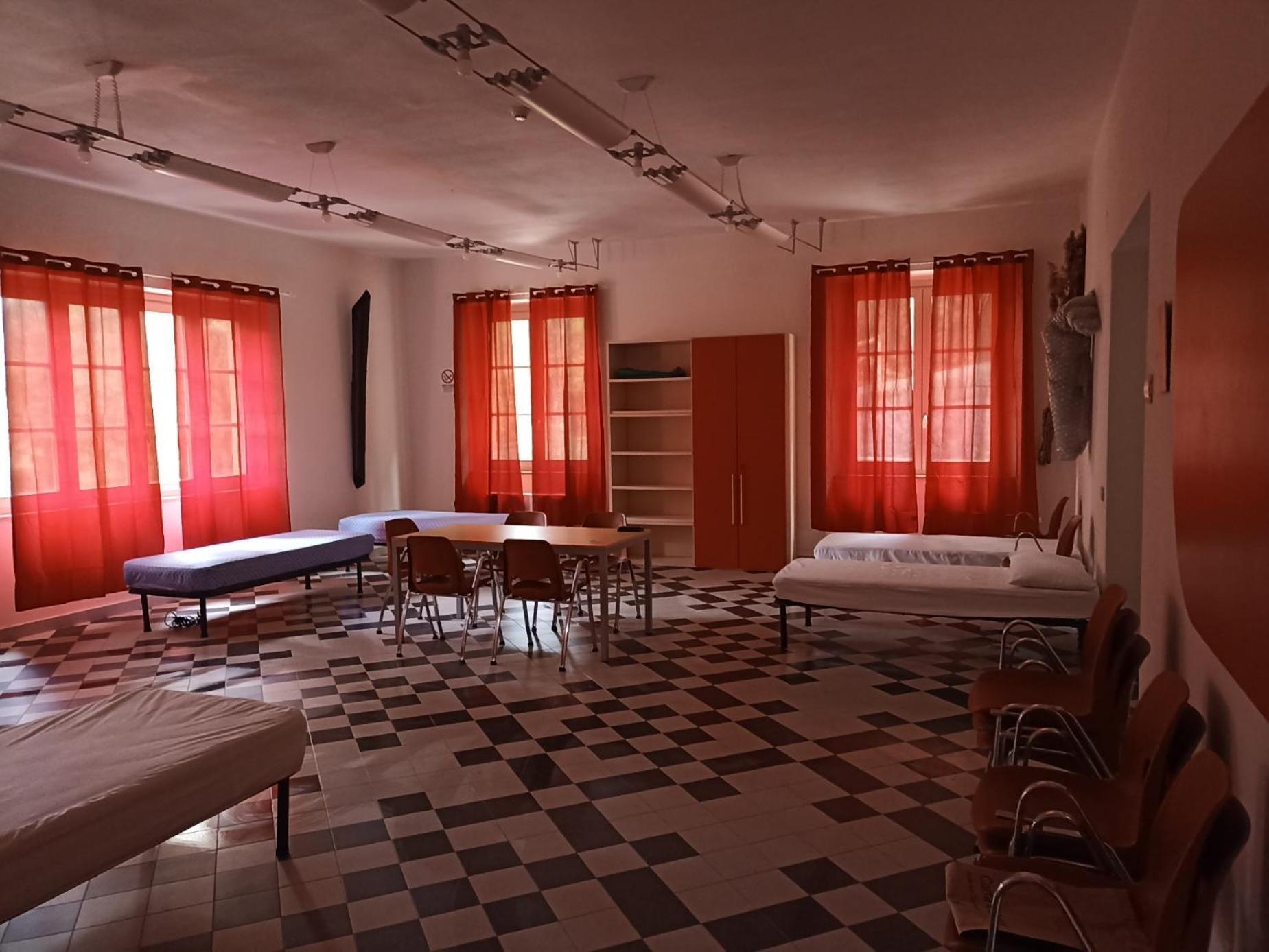 Ostello La Miniera Massa Marittima Kültér fotó